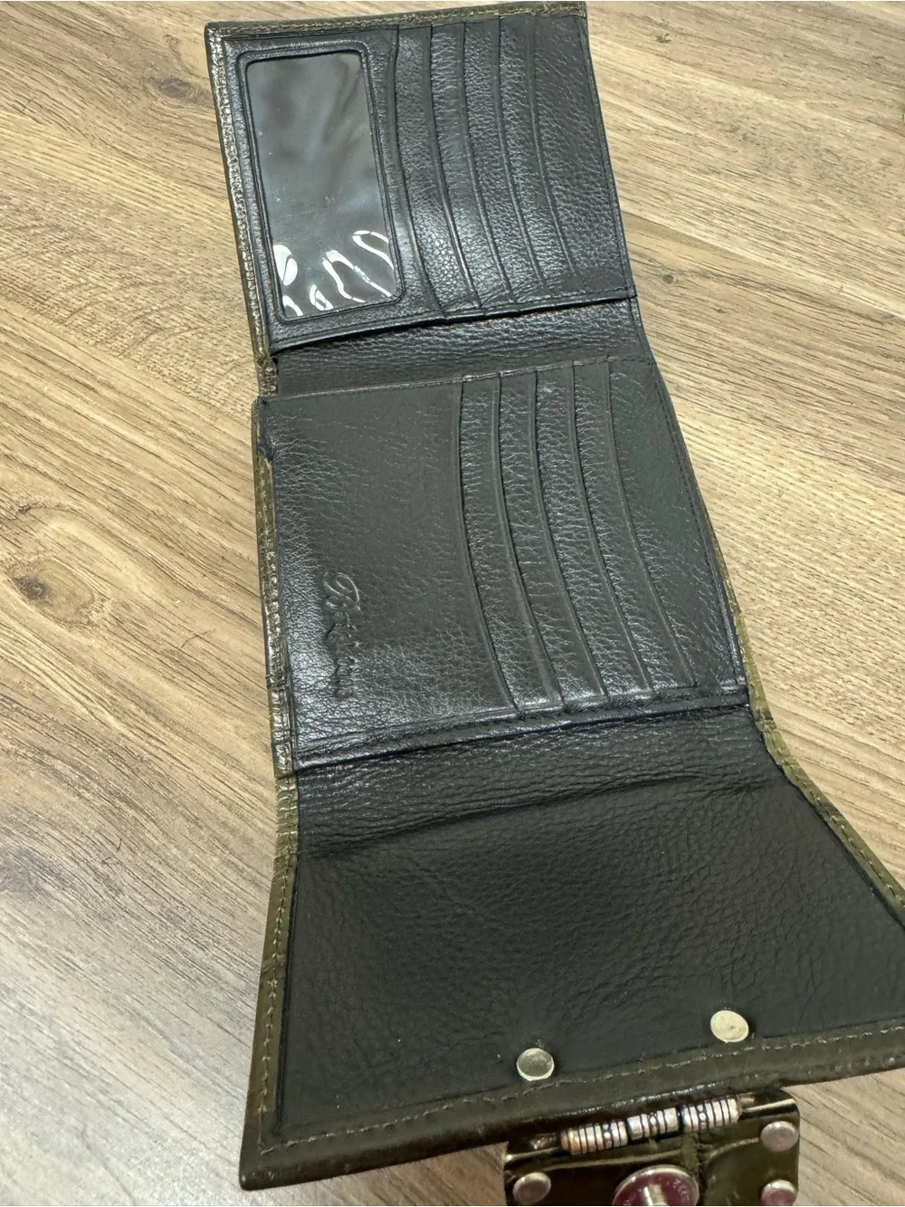 Vintage Brighton Olive Green Croc-Embossed Wallet with Silver Accent